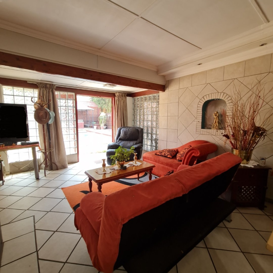 6 Bedroom Property for Sale in Sasolburg Free State